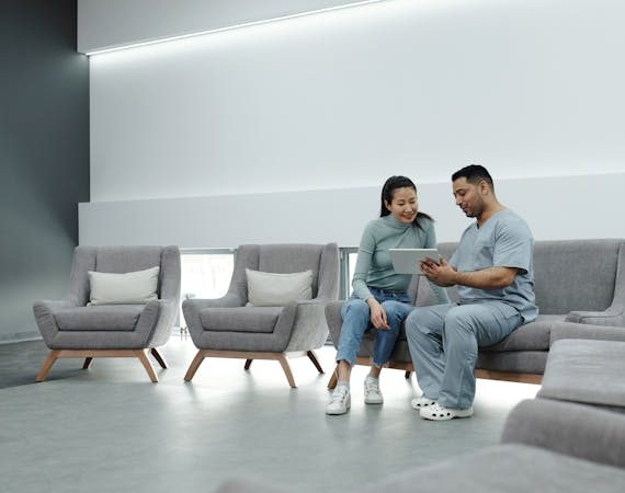 La justicia confirma que el permiso de cinco días retribuido no puede reducirse por decisión médica